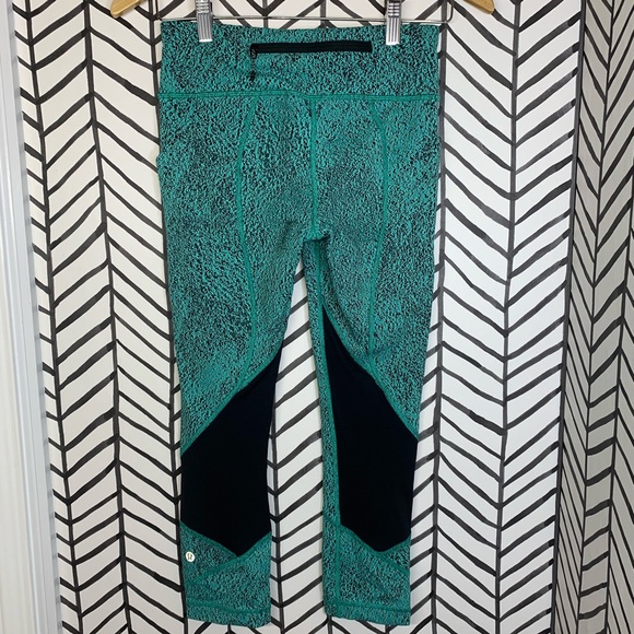 🔸 Lululemon pace rival crop Bali breeze jacquard - Picture 9 of 12